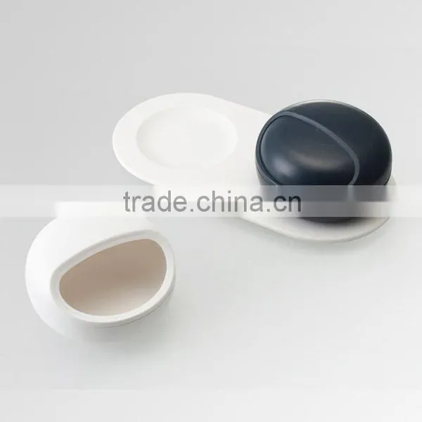Plastic White Black Seasoning Pot Pepper Salt Containers Rotable Condiment Cans Kitchen Tools photo-2