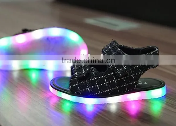 Top Quality Led Flashing Shoe Summer Children Shoes Newwst Style Kids Sandals photo-3