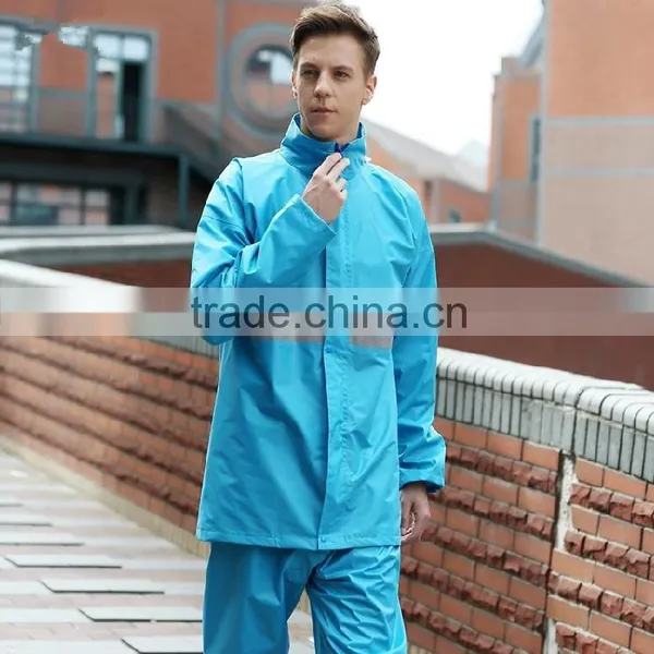 Fashion Outdoor Hood Raincoat With Reflective Stripe photo-2