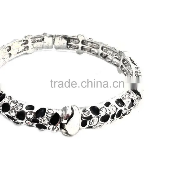 Unique Panther Print Design Silver Plated Alloy Meter Bangle photo-3