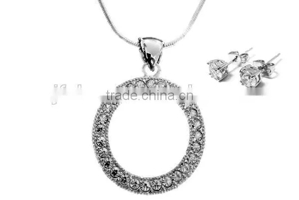 Fashion Circle Rhinestone Pendant and Solitaries Jewelry Sets