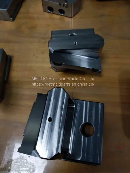 2020 ISO9001 Chinese Exporting Precision Mould Parts photo-5