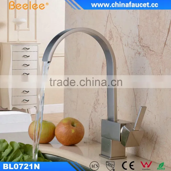 China Kitchen Mixer Instant Hot Water Tap Flexible Wash Basin Faucet photo-3