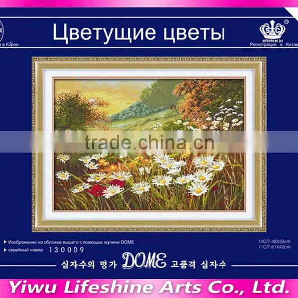 Chinese Cross Stitch With Flower Needles Tapestry