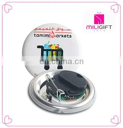 Customized Fashion Design Led Plastic Led Flashing Pin Badge