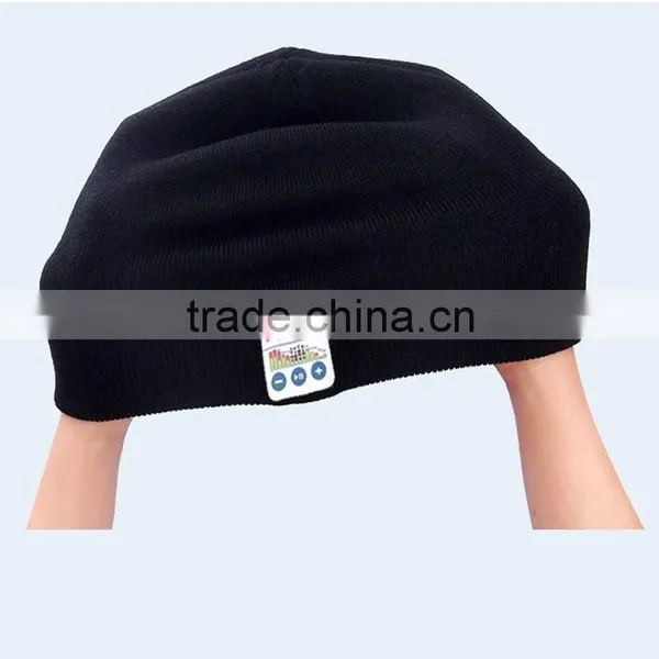 Uneed Knitted Beanie Hat With Headphone photo-6