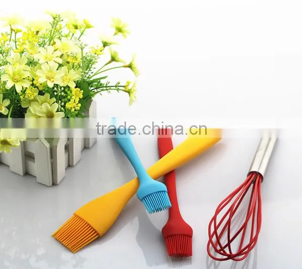 High Temprature Resistant Hard Plastic Inside Silicon Kitchen Ware photo-4