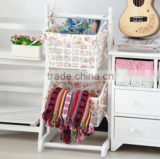 the two floors storage shelf with two Baskets