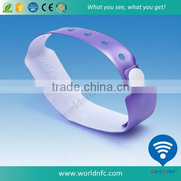 Waterproof Ntag 213 Disposable PVC Wristband Bracelets for Hospital photo-2