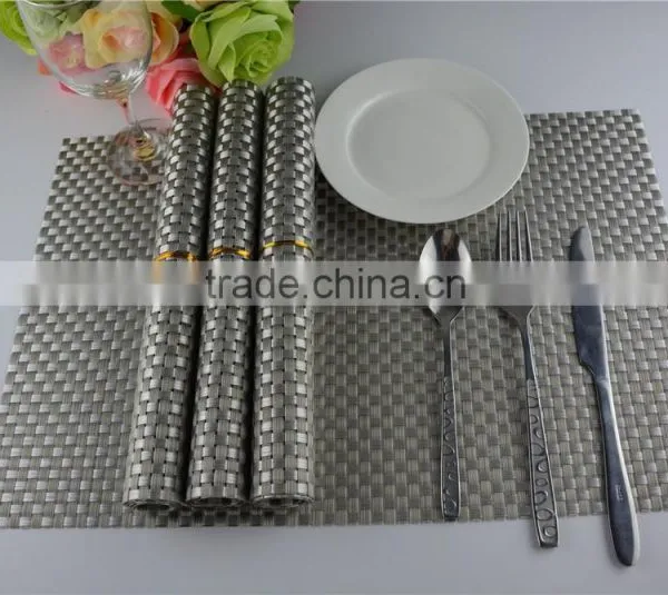 High Quality 45*30cm PVC Silver Woven Mesh Placemat 8*8 Gold Color Placemat Table Mat Runner Dining Mat photo-2