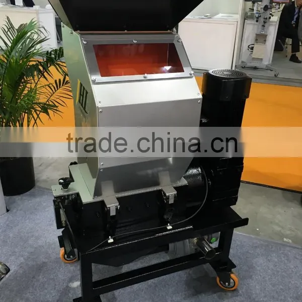 On-line Low Speed Plastic Recycling Machine HG1023 photo-4