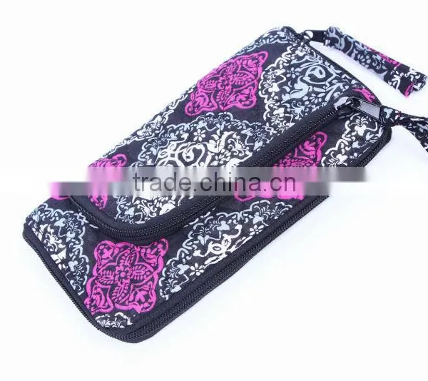 Z105 QUILTED COTTON Zip Zip Wristlet
