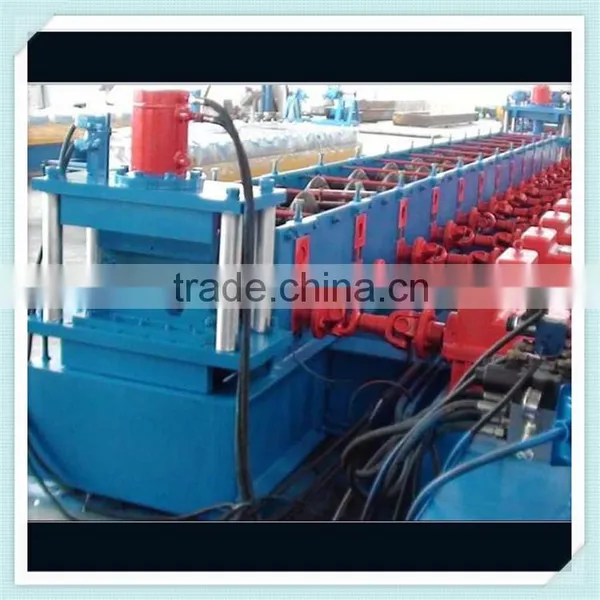 Metal guardrail roll forming machine rolling