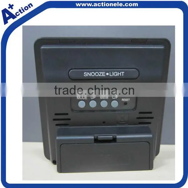 Digital Desktop Clock With Thermometer photo-3