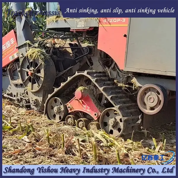 The Modified Track Chassis of a Corn Harvester is Muddy and Stable Without Slipping photo-4