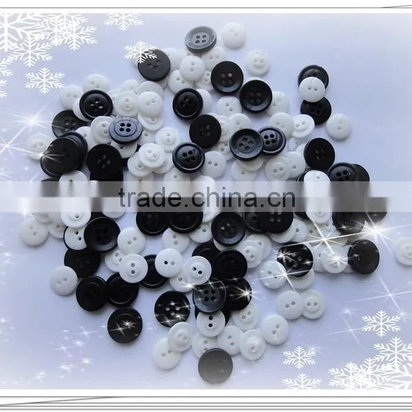 Mixed Kids Buttons, White and Black Resin Decorative Buttons photo-2