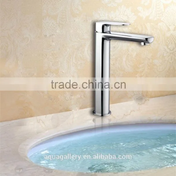 Modern Single Handle Kitchen Faucet With Hot & Cold Water photo-4