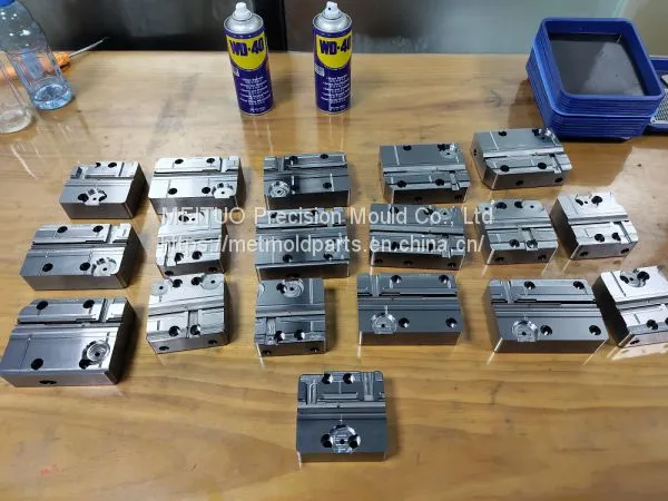 2020 Top Brands Chinese Factory Precision TV Mold Parts photo-3