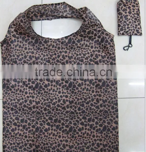 Sexy Style Leopard Print Convenient Folding 190T Materials Waterproof Shopping Bag