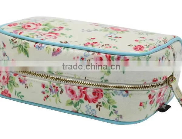PVC Coated Canvas Make up Waterproof Cosmetic Bag photo-3