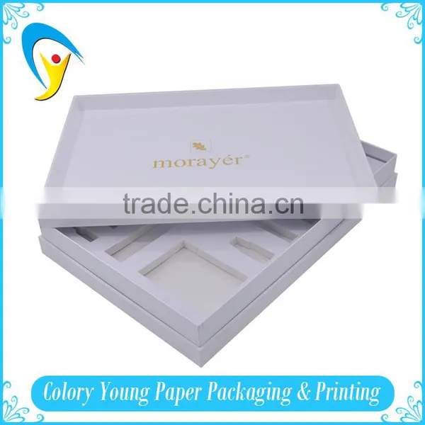 White Hot Stamping Cosmetic Gift Set Paper Packaging Box photo-3
