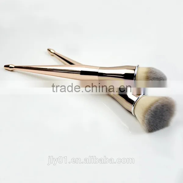 Customized Wooden Makeup Brushes Manufactured in China photo-2