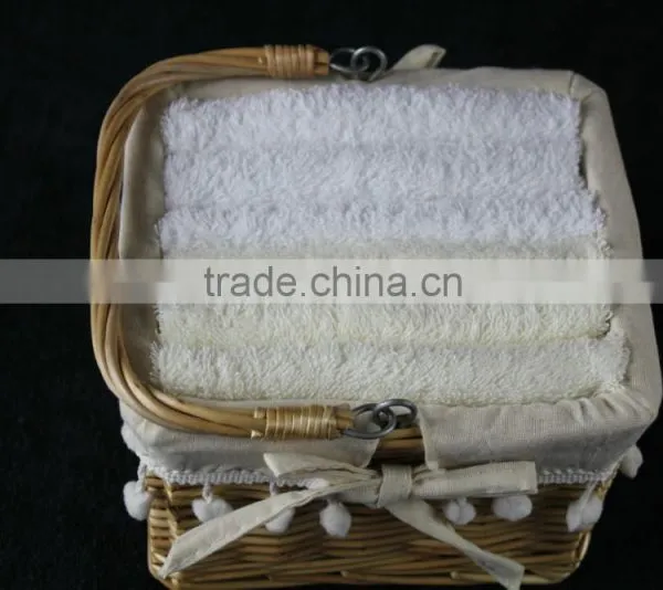 Light Color 100% Cotton Towel Set Packed in Basket photo-2