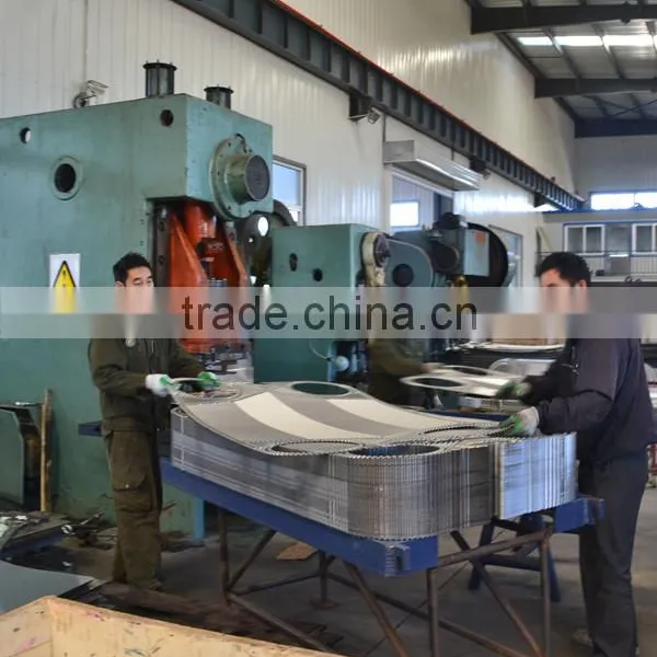3000 Ton Hydraulic Press for Heat Exchanger Stainless Steel Plate photo-2