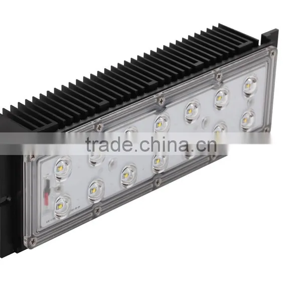 SAA UL CB Outdoor Dimmable Waterproof Solar IP Camera With LED Street Light photo-5