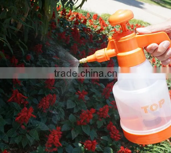 1.2L Home Gardening Hand Pump Sprayer photo-3
