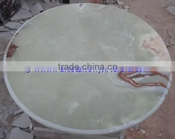 A GRADE LIGHT GREEN ONYX TABLE TOPS COLLECTION photo-5