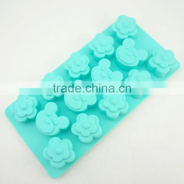 Cheap Silicone Rubber Ice Mould Tray With Plum Blossom Bear photo-3