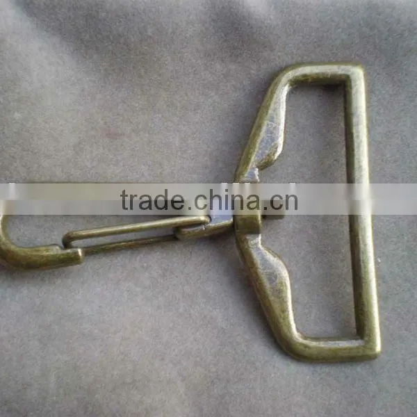 Metal snap hooks for bags