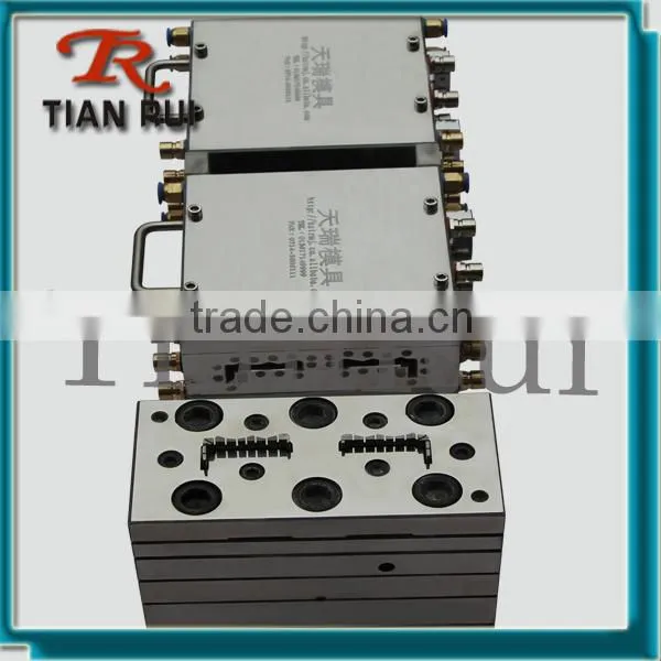 Pvc Wpc Extrusion Mould Door Corner Line Mould photo-5