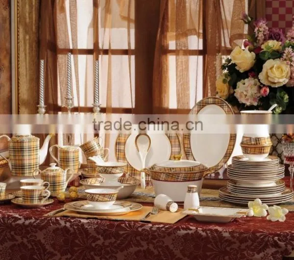70pcs Luxury Pakistani Porcelain Dinner Set, Fine Bone China Dinner Set for 6 People photo-4