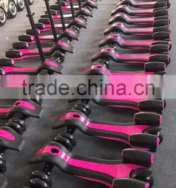 Cool Foldable Mist Spray Scooter For Kids, Adjustable High Run Scooter of Gift for Children photo-6