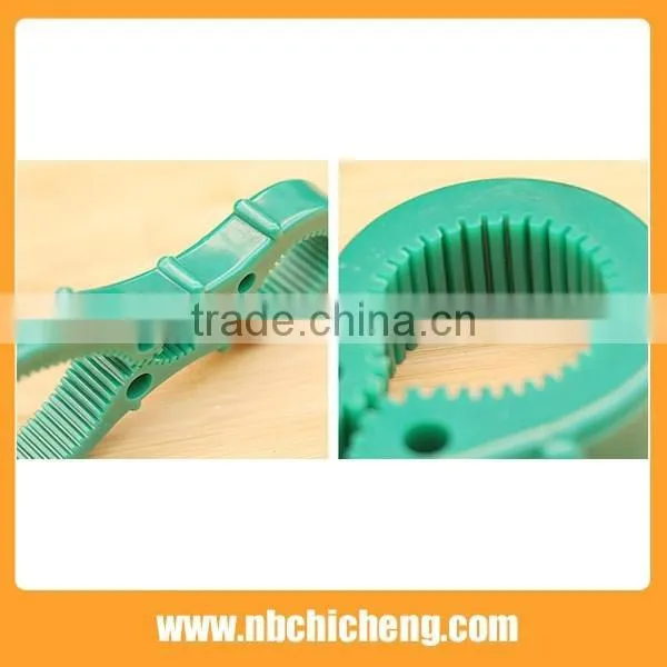 6 in 1 Plastic Multi Opener Easy Twist Jar Opener photo-3