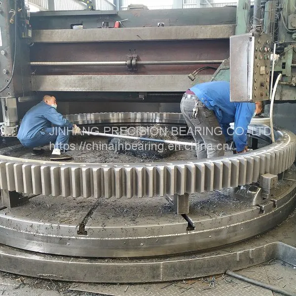 Double Row Four Point Contact Ball Slewing Bearing With Teeth 4548.6x3970x187mm for Heavy Duty Industry Machine photo-4