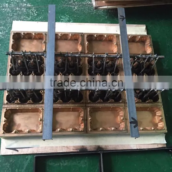 2015 Top Sale Semi Auto Plastic Chocolate Tray Forming Machine photo-3