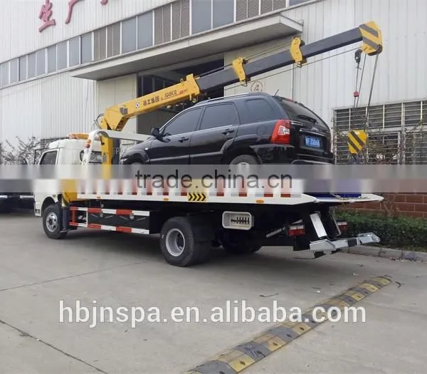 Multi-fuction Made in China Flatbed Tow Truck With Crane 4 Ton for Sale photo-4