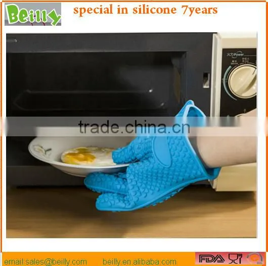 2016 Amazon Selling Hot Heat Insulating FDA Silicone Oven Gloves From China photo-5