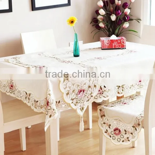 2015 Embroidery Table Cloth Factory, 100% Polyester Table Cloth photo-3