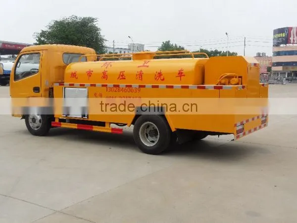4*2 Dongfeng 5m3 Small High Pressure Water Cleaning Camion photo-6
