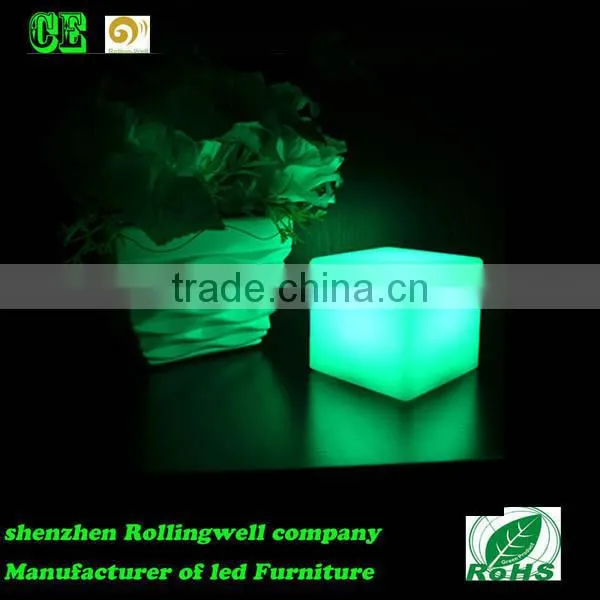 Hot Sale Color Changing Rechargeable BBattery LED Cube Illuminated LED Light Cube Lamp photo-3