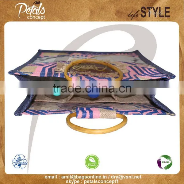 PP Laminated Jute Three Bottle Wine Bag With Wooden Cane Handle photo-4