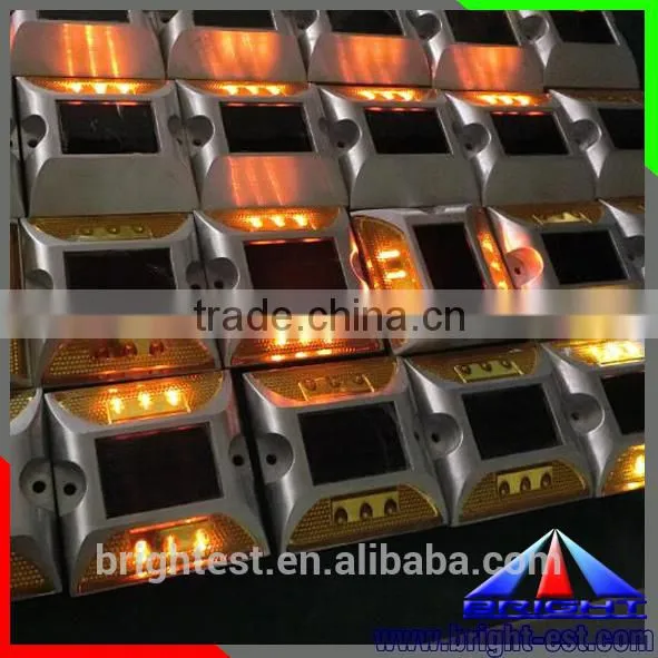 6leds Die Casting Aluminum Solar Road Studs, Ip68 Waterproof Solar Driveway Road Marker With Constant or Flashing photo-6