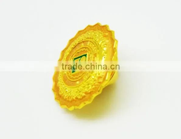 Wholesale Cheap Gold Plated Souvenir Metal Badge photo-2