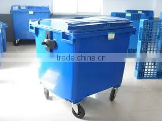 Plastic Trash Bin With Wheels