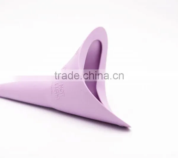 High Quality BPA Free Silicone Material Female Urinal Outdoor Using , Standing Urinal With OPP Bag Packing photo-3
