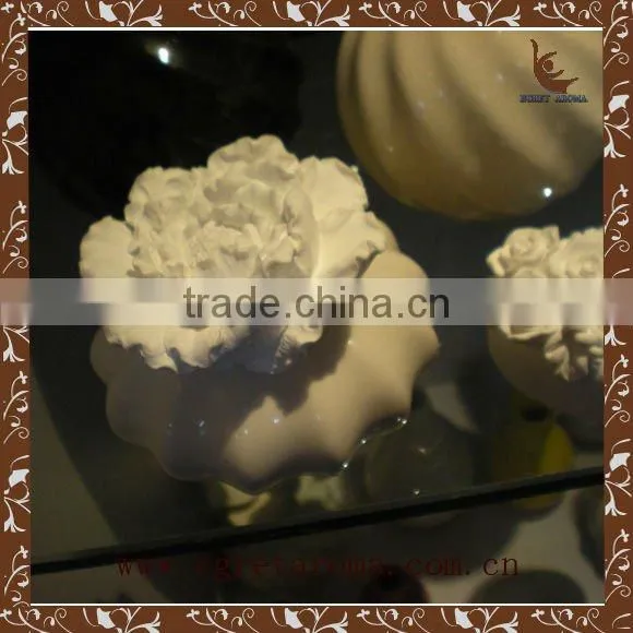 Family Decorative With Rattan Sticks Ceramic Aroma Diffuser photo-6